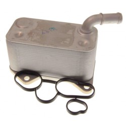 CHŁODNICA OLEJU VW 2.0TFSI 05-