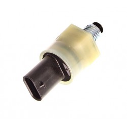 Czujnik temperatury oleju pasuje do: VOLVO S60 II, S80 II, S90 II, V40, V60 I, V70 III, V90 II, XC60 I, XC70 II, XC90 II  BMW 
